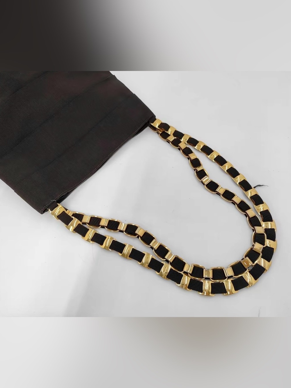 Salvatore Ferragamo Black Shoulder Bag with Gold Chain Strap - Picture 3 of 7